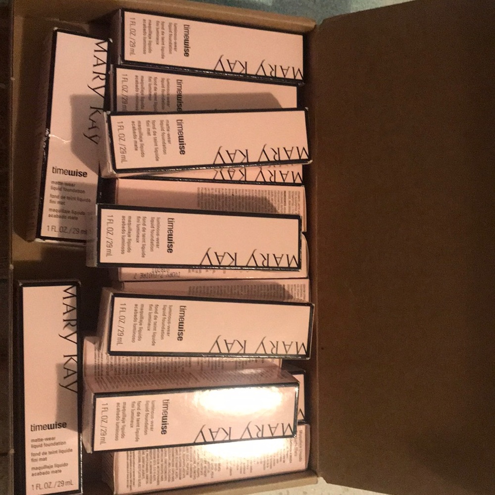 MARY KAY Foundations